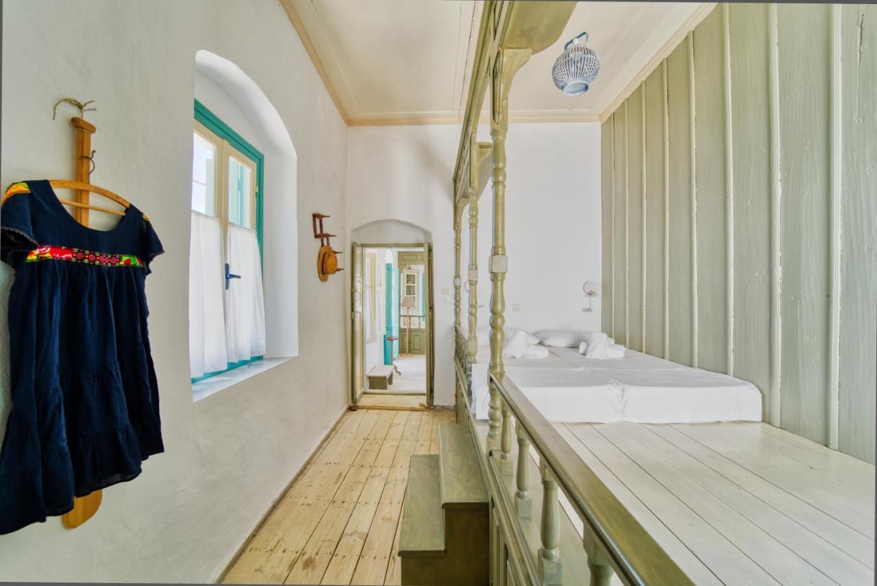 Petridi House *
