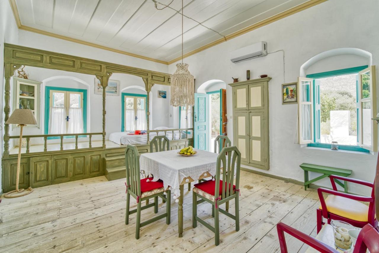 Petridi House *