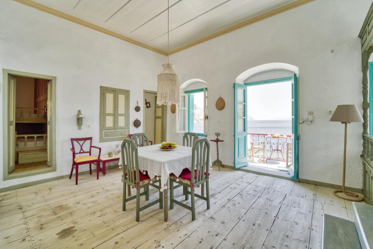 Petridi House *